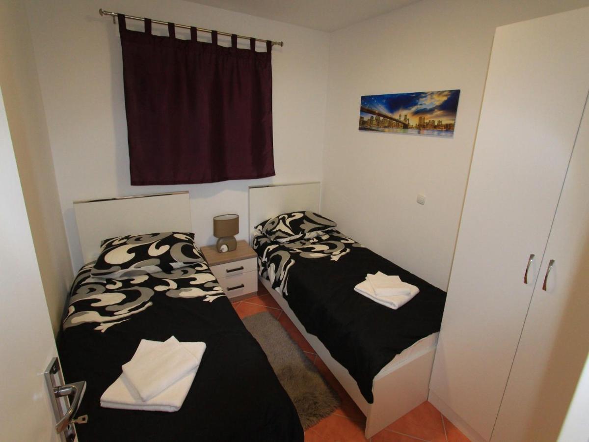 Apartments Nero Novi Vinodolski Extérieur photo